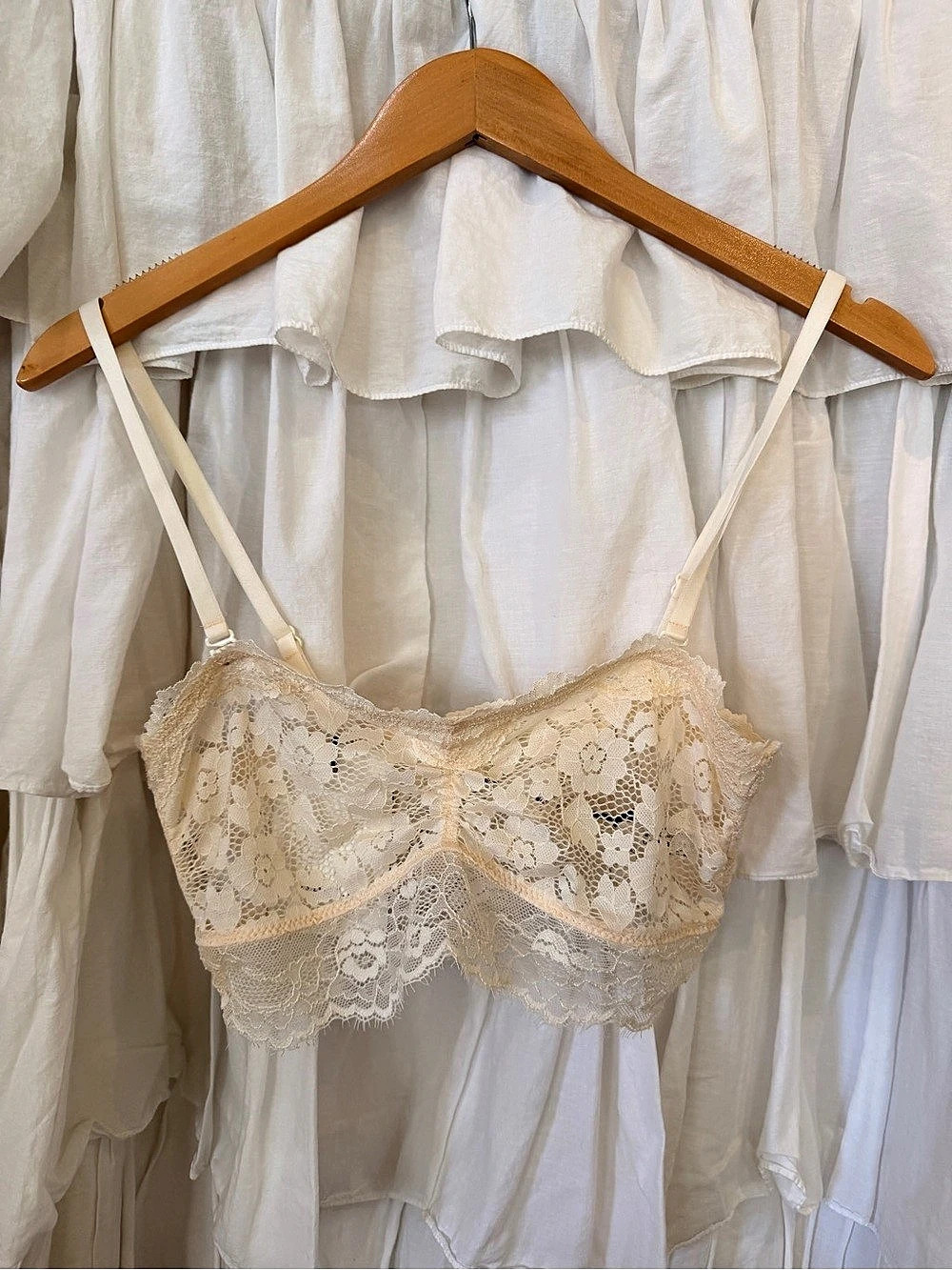 SPELL Lace Bra in White Size Small NWT